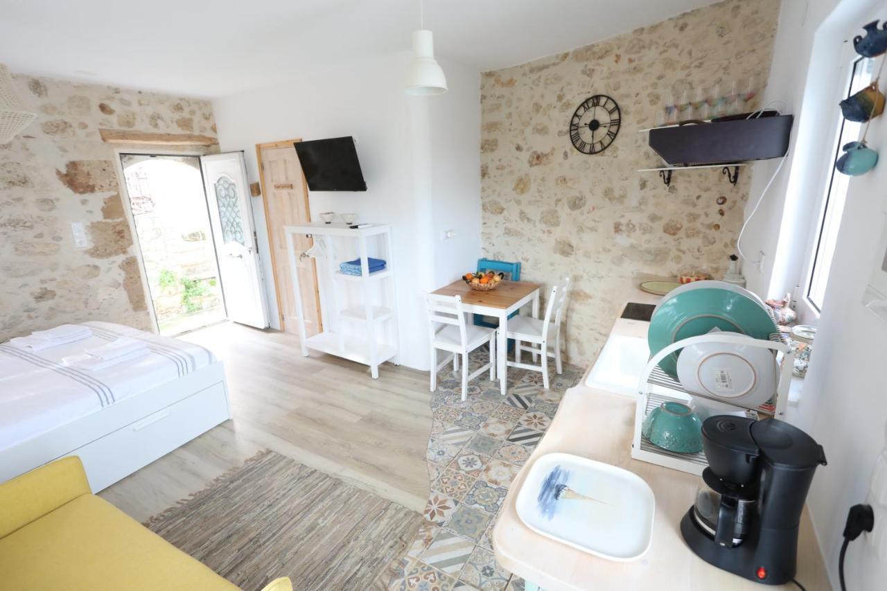 Ravi Boutique Home - 1 Minute Walk From Beach Kalyves Luaran gambar