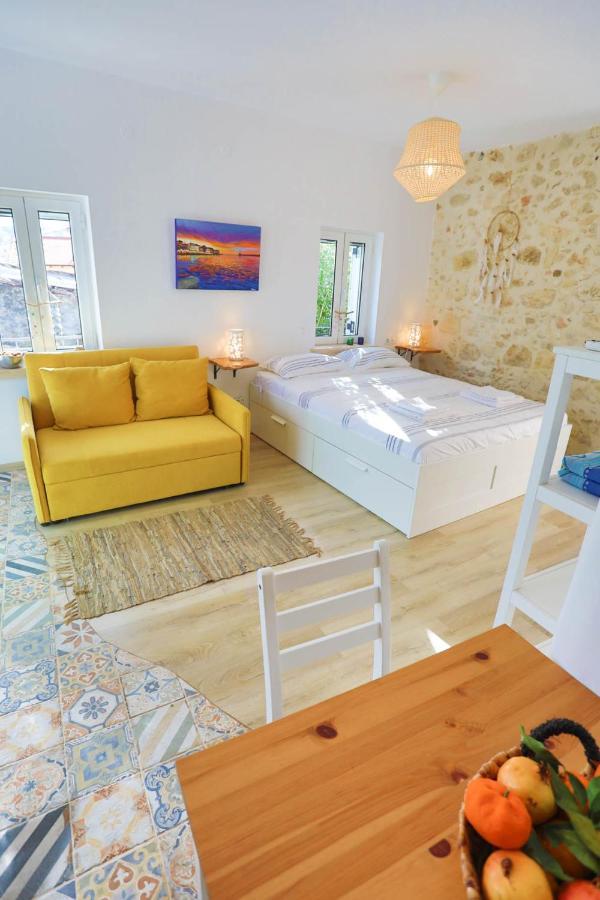 Ravi Boutique Home - 1 Minute Walk From Beach Kalyves Luaran gambar