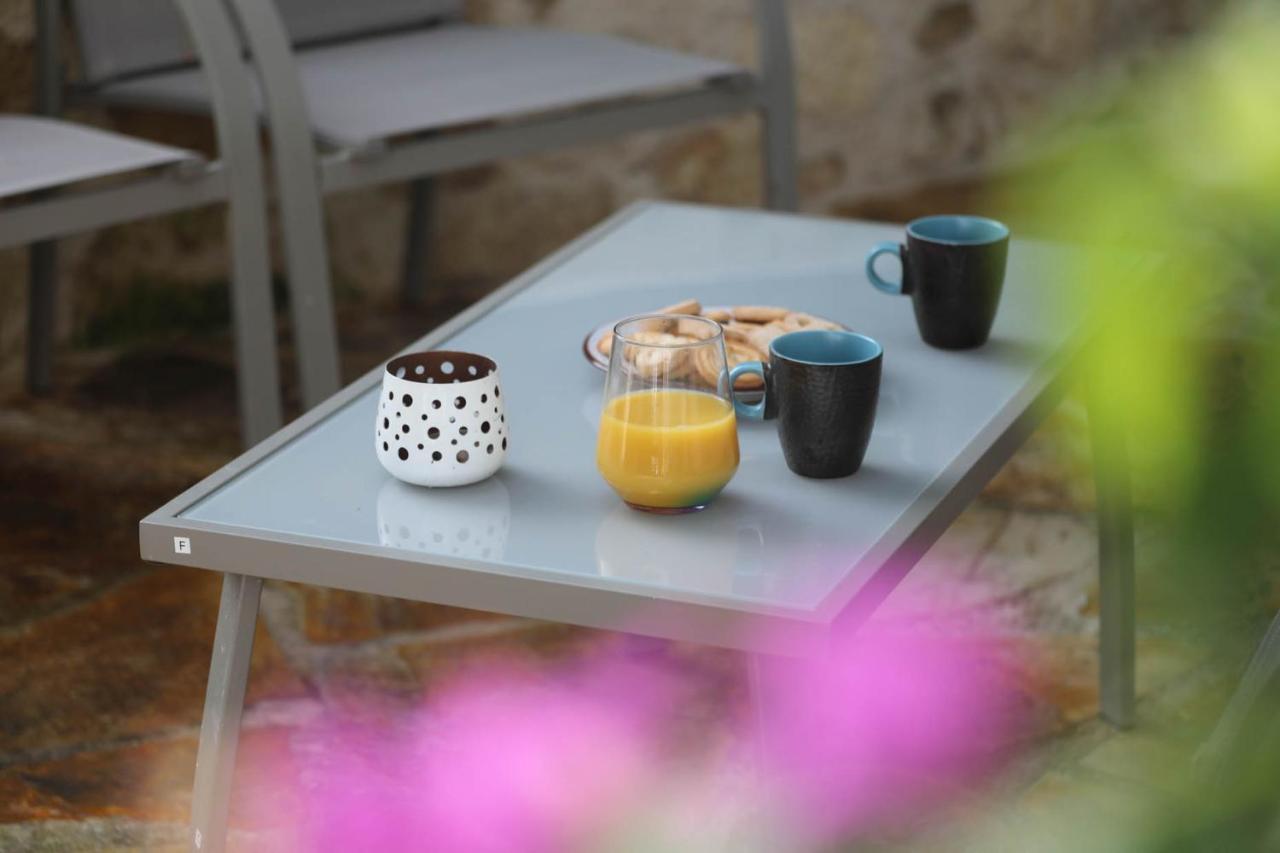 Ravi Boutique Home - 1 Minute Walk From Beach Kalyves Luaran gambar